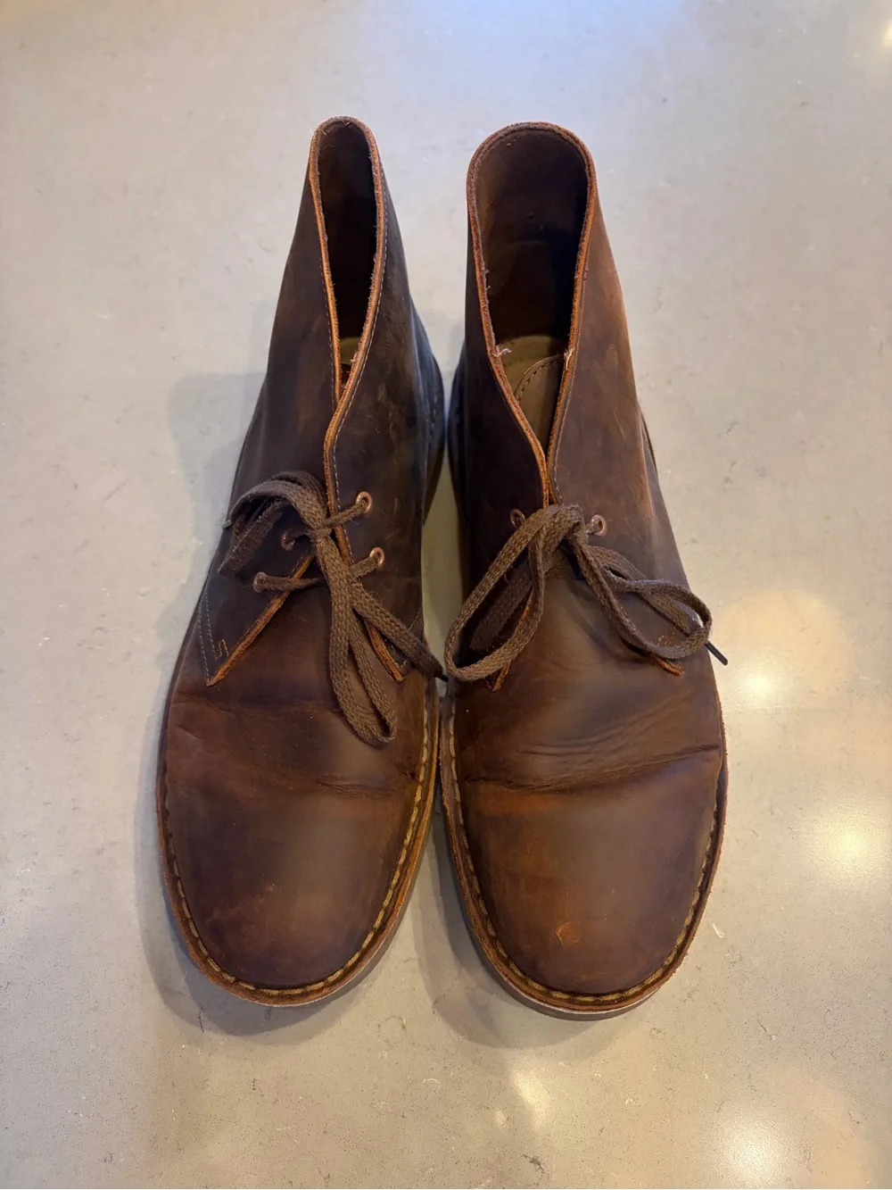 Clarks Men's Brown Leather Chukka Boots - Classic Lace-Up Style